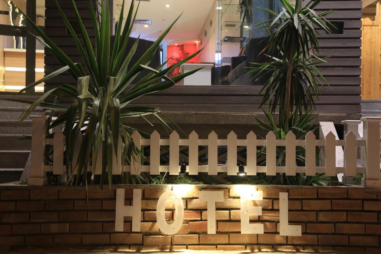 תוניס Mondial Hotel מראה חיצוני תמונה